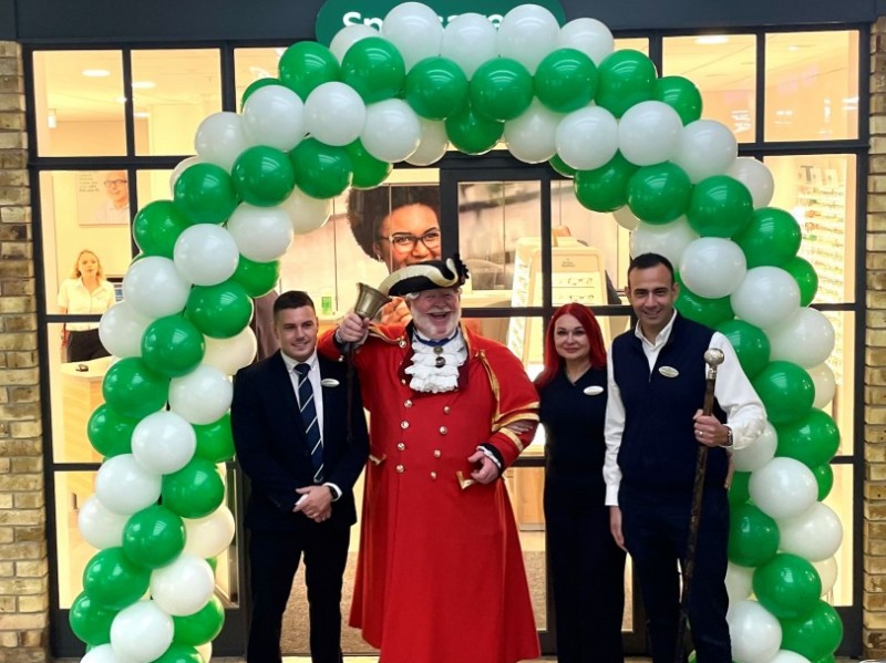 Stroud opticians opens new store