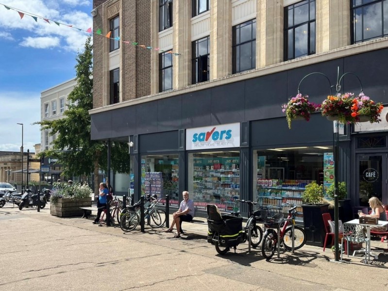 Savers renews lease on Stroud town centre store